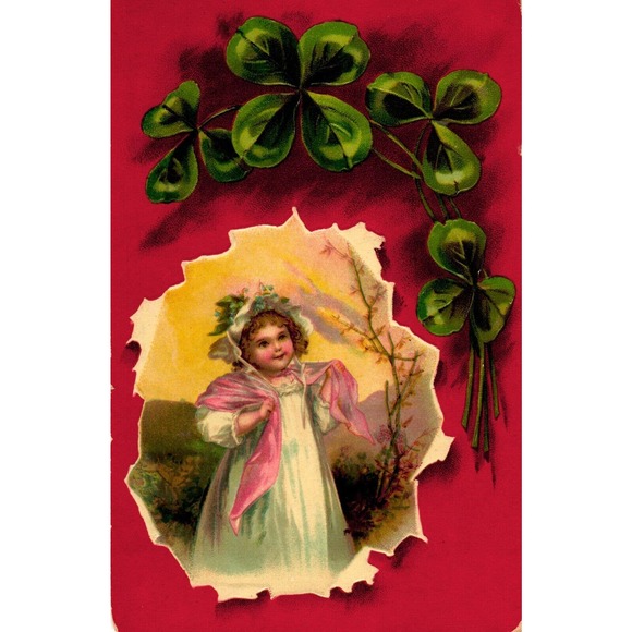 Postcard Baby in Bonnet With Shamrocks Four Leaf Clover St Patrick's Day Vintage - Picture 1 of 2